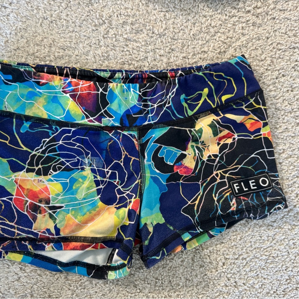 FLEO Women's Multicolor Shorts